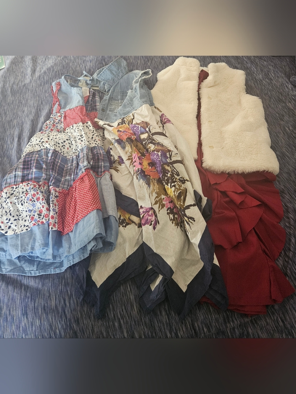 Girls Bundle 4 pieces Size 4-7 dresses and vest